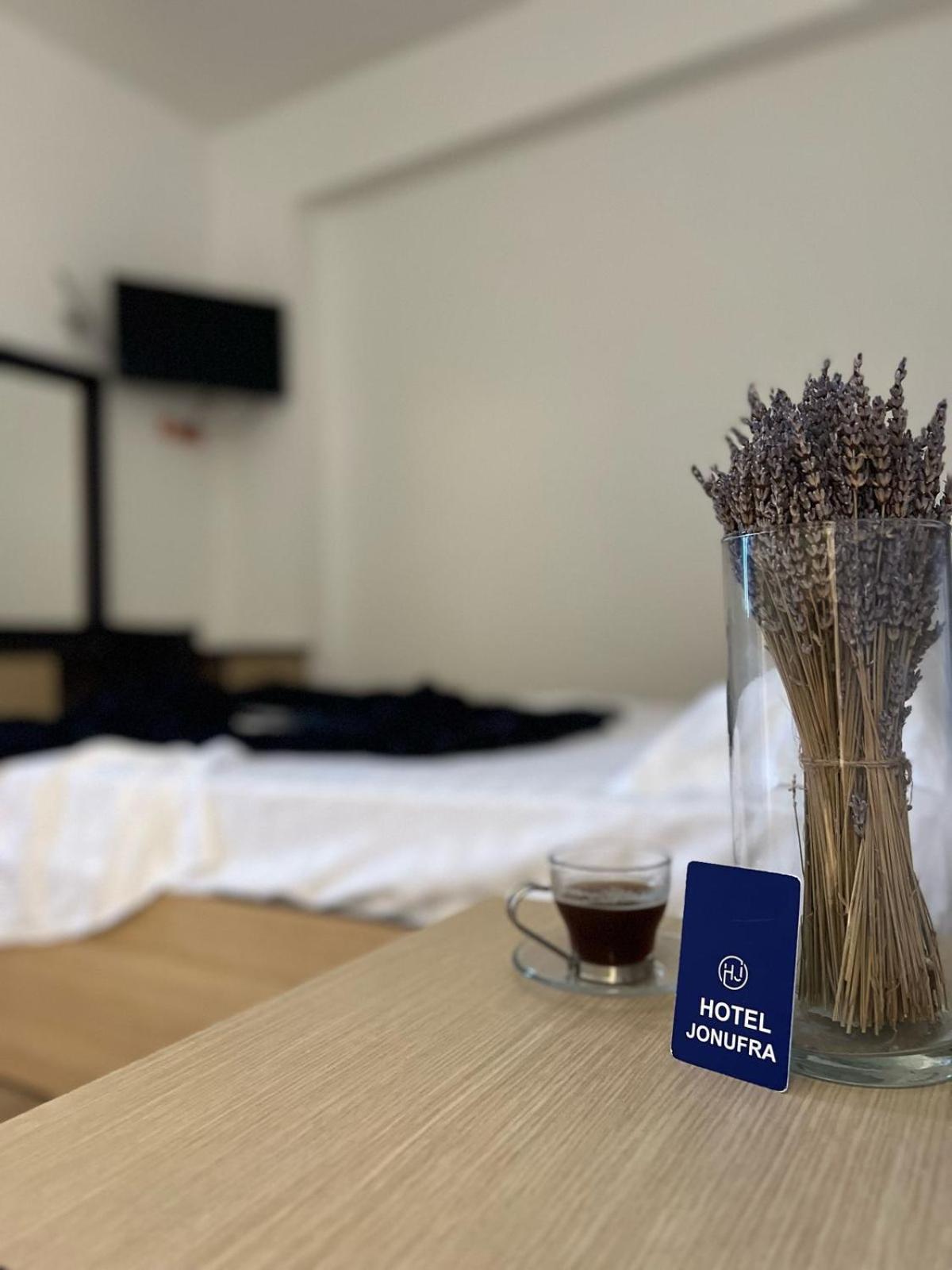 Hotel Jonufra Kanine Buitenkant foto